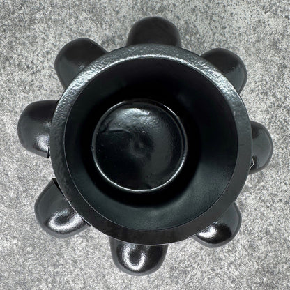 Black Skull Pot