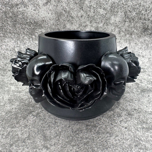 Skull & Black Rose Pot