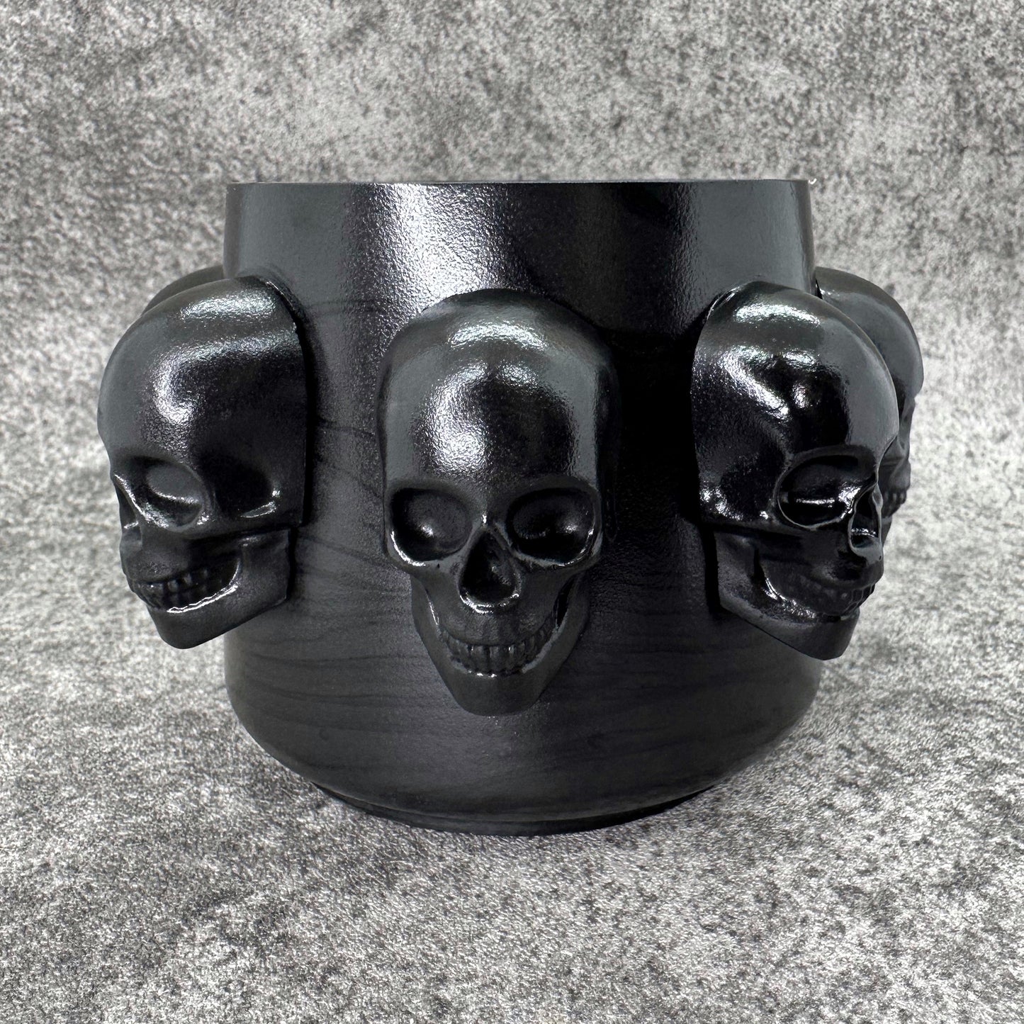 Black Skull Pot