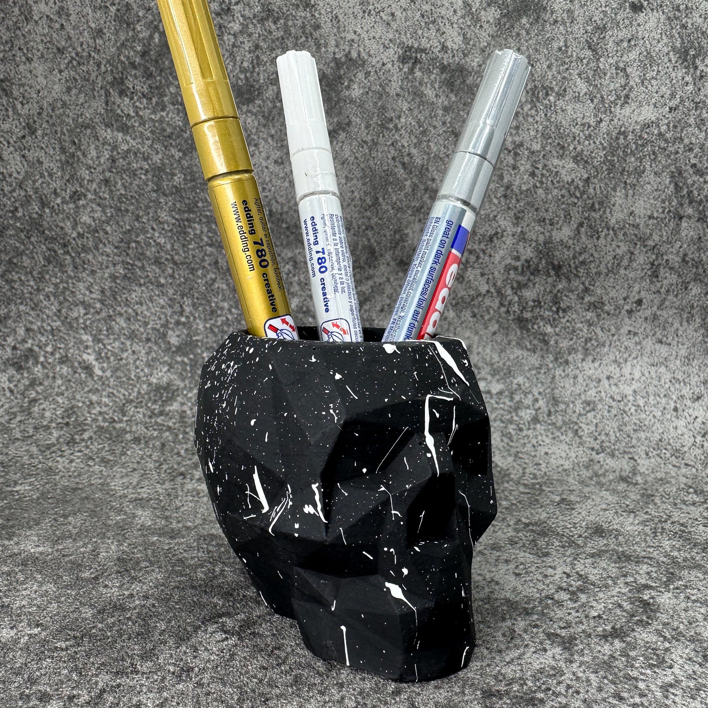 Small Skull Shaped Plant Pot/Pen Holder