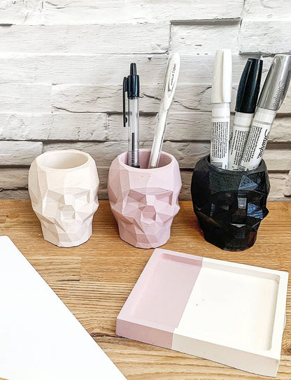 Small Skull Shaped Plant Pot/Pen Holder